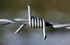 Our Barbed Wire With Military Is Not Only For Military Наша колючая проволока с военными предназначена не только для военных