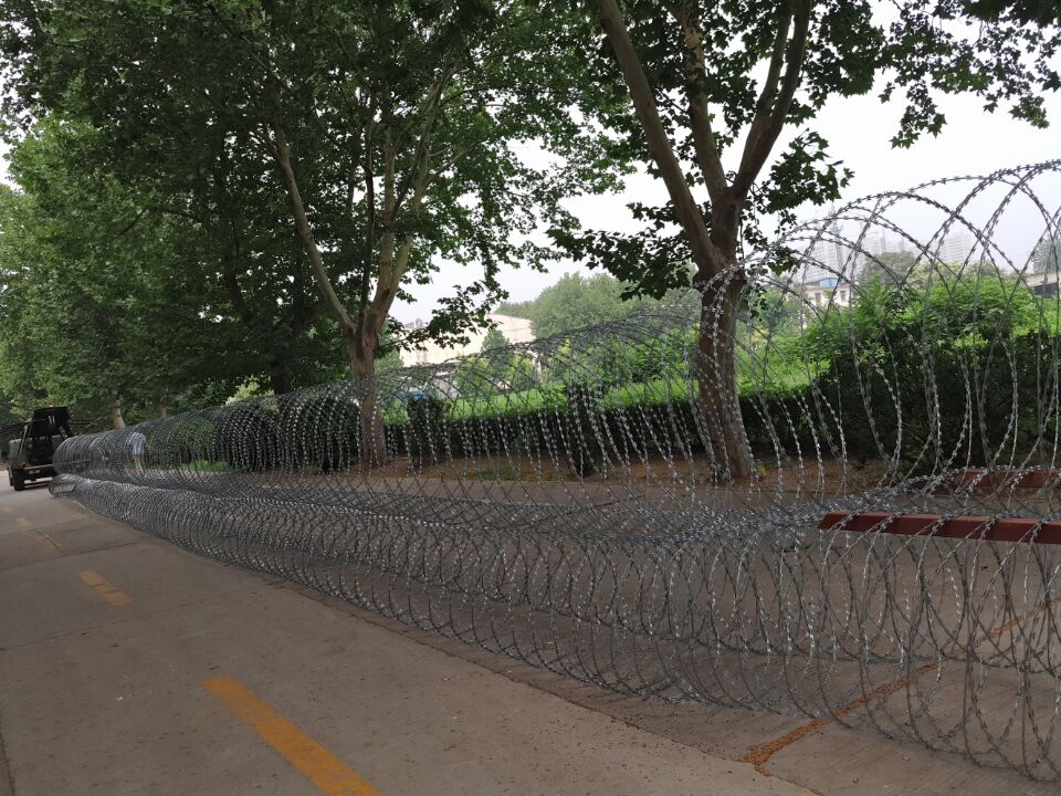 Rapid Deployment Barrier Барьер быстрого развертывания