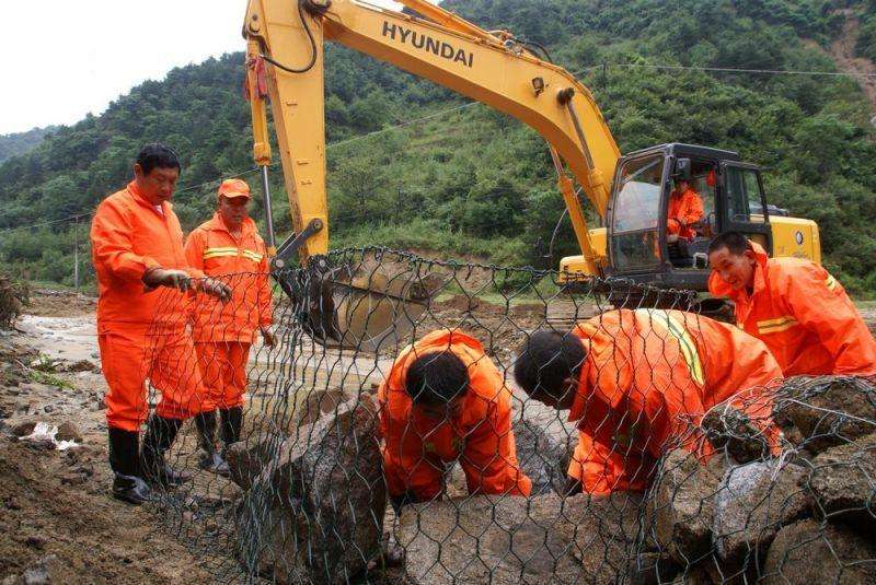 Сеть защиты набережной