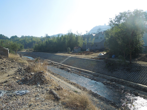 Подставка для фундамента из камня