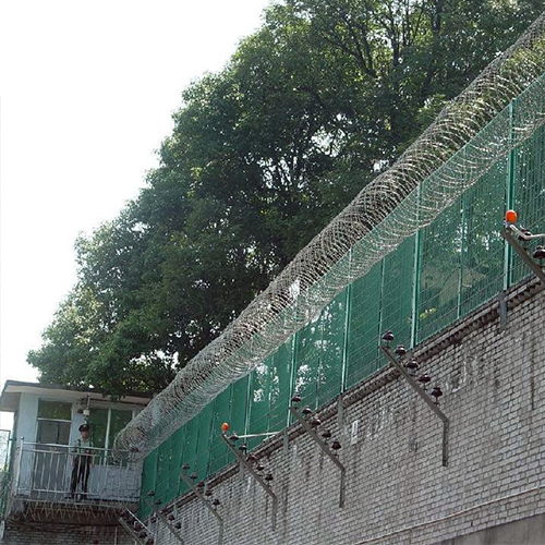 监狱围栏