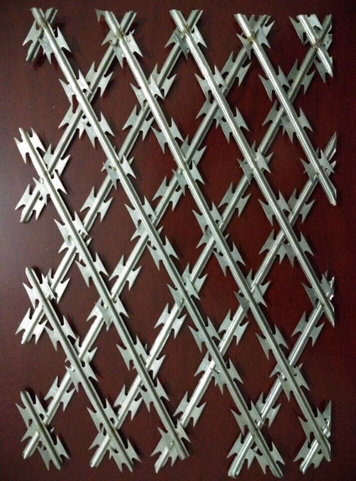 забор из проволочной сетки