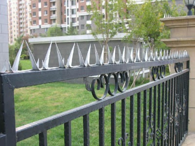 настенный шип