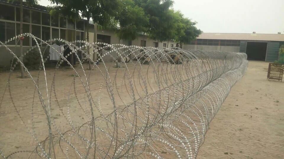 Самый новый барьер быстрого развертывания для контроля толпы