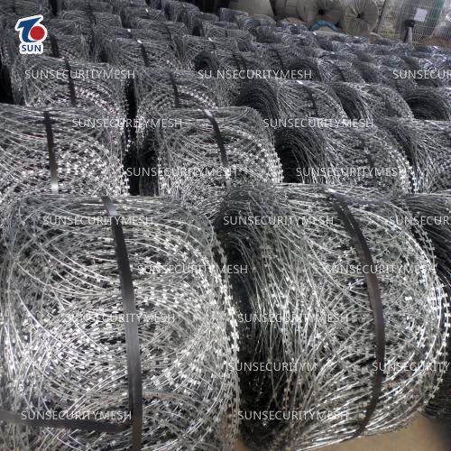 Плоская колючая проволока